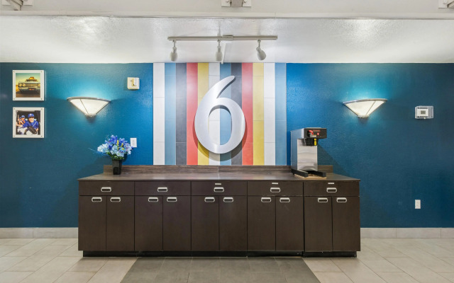 Motel 6 Piscataway, NJ