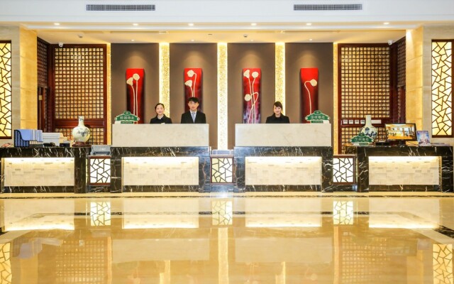 New Knight Royal Hotel Airport and International Resort