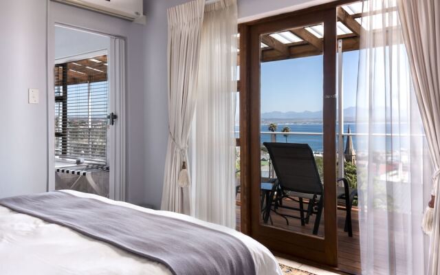 Aqua Marina Guest House