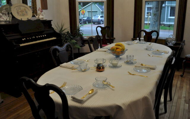Summerside Inn Bed and Breakfast
