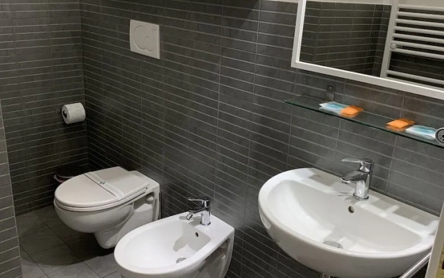 Tiburtina Suites
