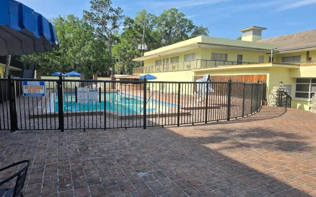 University Inn Gainesville
