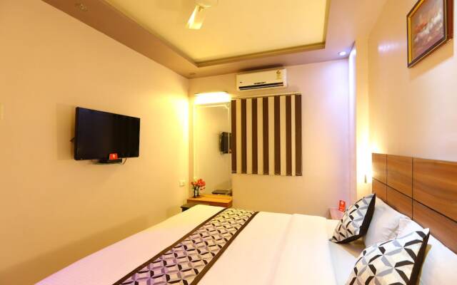 OYO 7810 Keshiv Galaxy Inn