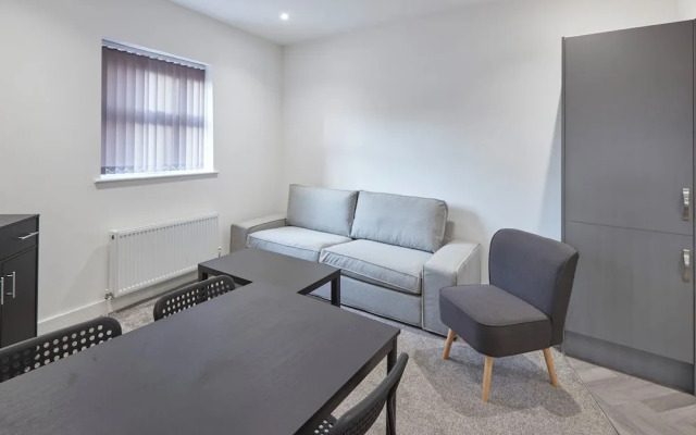 Host   Stay   Apartment 2  Loftus