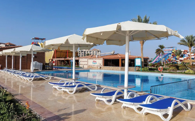 SUNRISE Solara Aqua park Resort