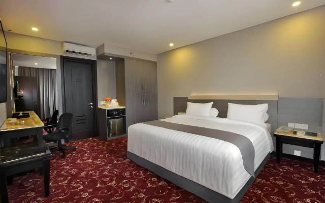 Pyramid Suites