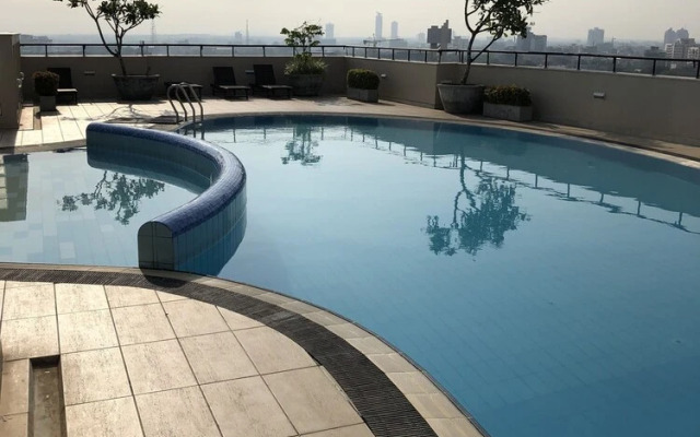 Hedges Court Residencies Town Hall-2 Room 3 Bed Apartment