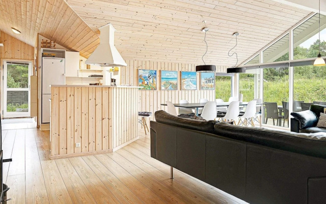 10 Person Holiday Home in Albaek-by Traum