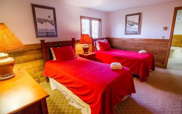 Hideout Chalet