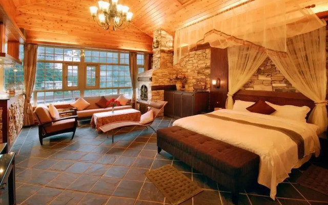 Ming Lu Holiday Hotel