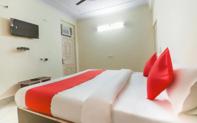 OYO 62711 Krishna Residency