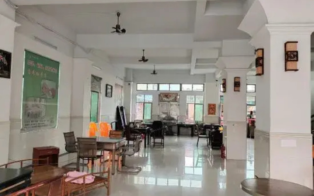 longzhou hostel