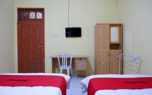 RedDoorz near Universitas Alkhairaat Palu