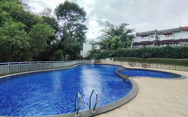 The Regal Studio At Dago Suites Apartment