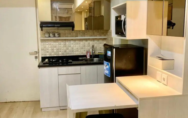 Springlake Apartment Summarecon by Veeroom