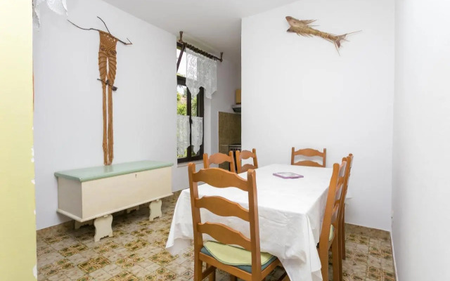 Apartments by the sea Mirca, Brac - 732