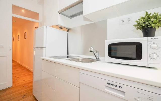 Charming 2bdr Flat in the Heart of Bairro Alto