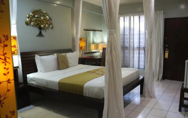 Raintree Lodge
