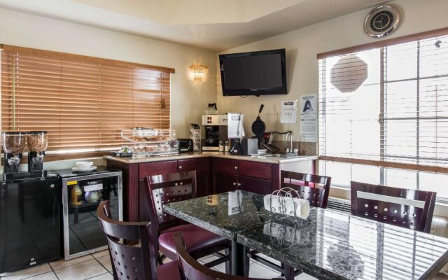 Rodeway Inn Beaumont 1-10