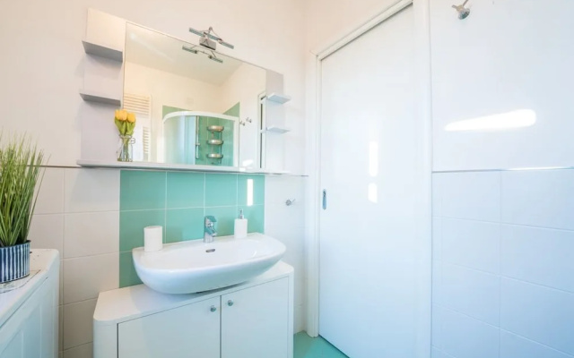 Bright Apartments Sirmione - Julia Giardino