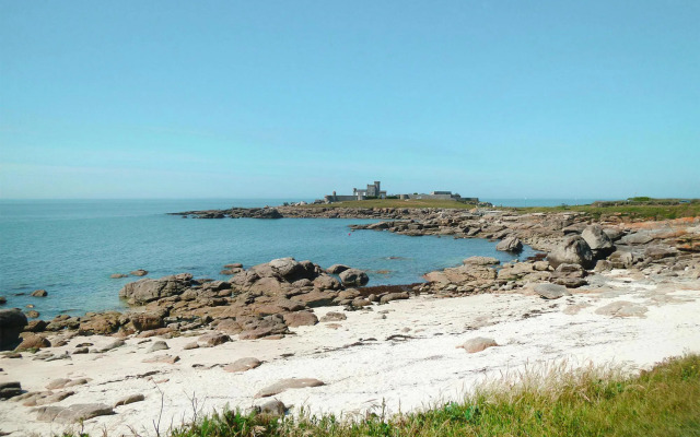 Holiday Home in Moelan Near Kerfany Beach