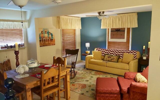 The Old Liberty Schoolhouse B&B