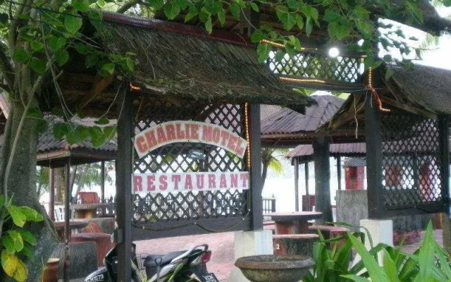 Charlie Motel and Restaurant