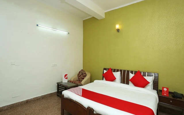 Innayat Residency By OYO Rooms