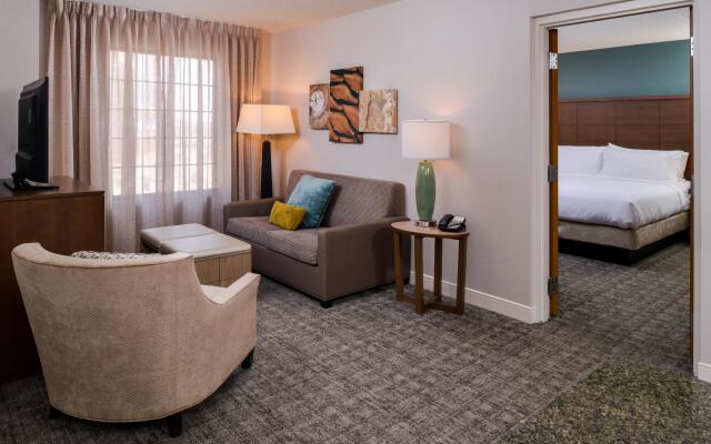 Staybridge Suites Indianapolis Downtown - Convention Center, an IHG Hotel