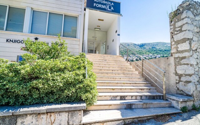 Down Town Apartments