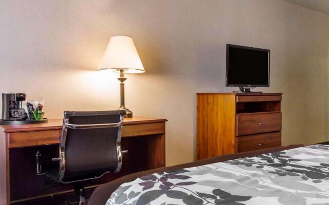 Sleep Inn & Suites Evansville - Casper