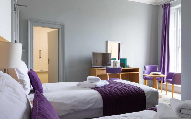The New Southlands Hotel
