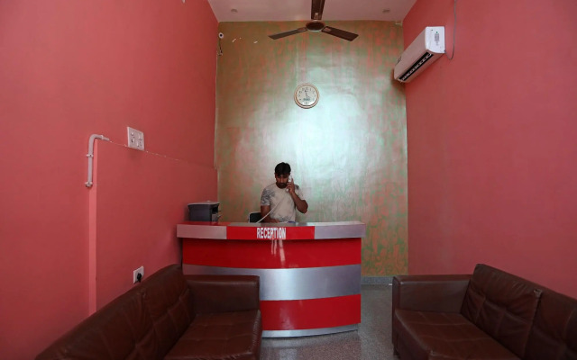 Shree Ram Palace By OYO Rooms