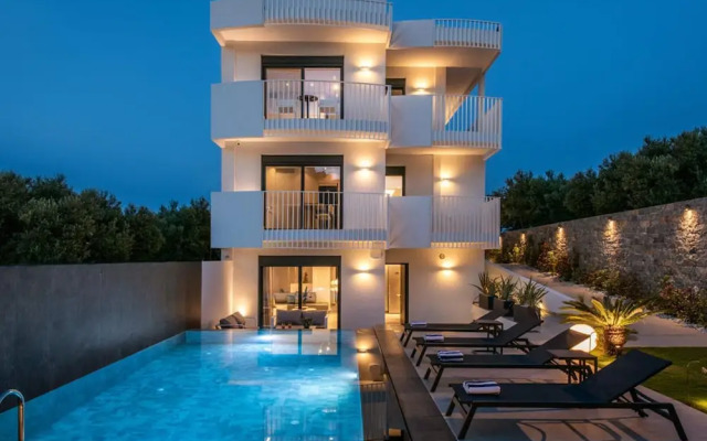 Aqua Villa Complex
