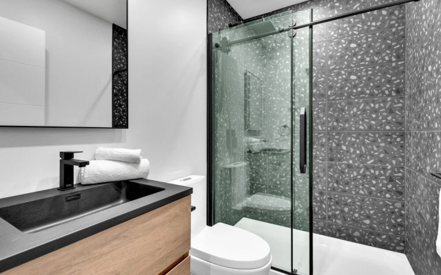 Deluxe Suites Downtown Montreal