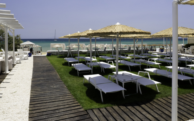 Amaryllis Beach Hotel