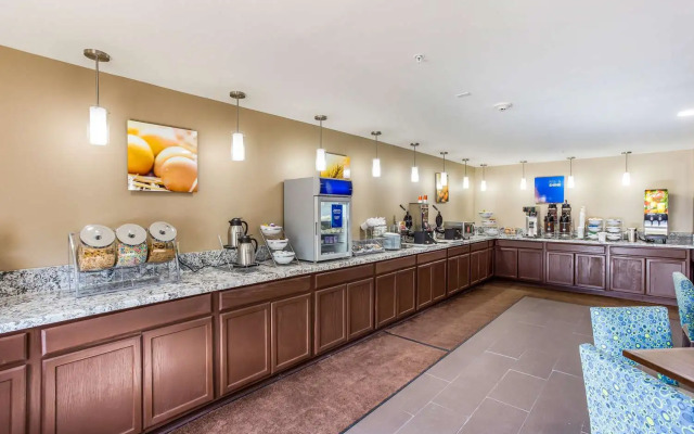 Comfort Inn Charleston South Charleston, WV