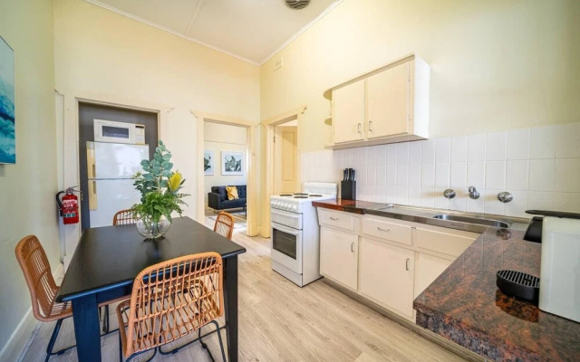 Sea La Vie on Durham- Wifi - Netflix - Nespresso