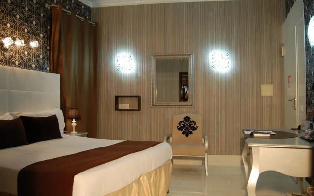 Royal Palace Luxury Hotel