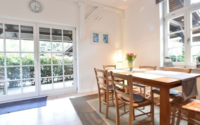 Lovely Apartment With Terrace, Garden, Parking, Fireplace