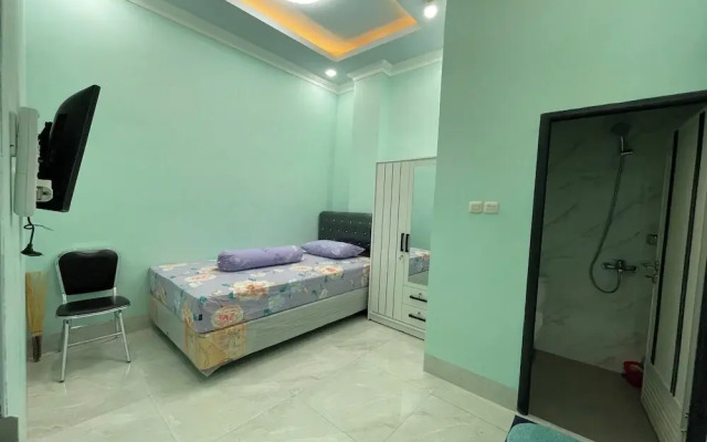 OYO 93664 Homestay Purirano