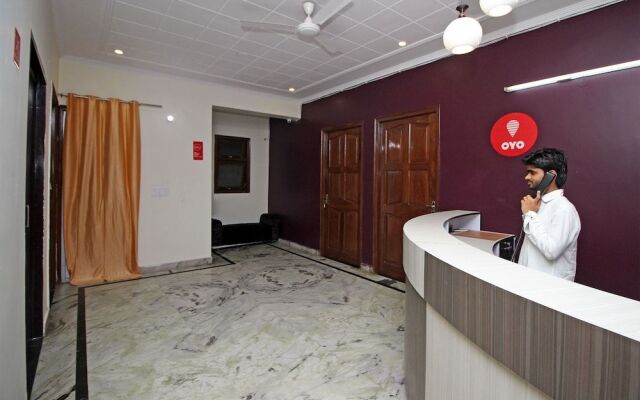 OYO 9192 Hotel Raghav Residency