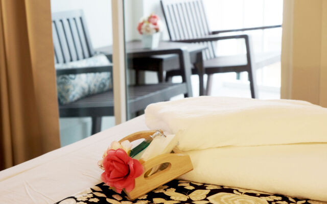 Baan Pimpisa Bangsaray Boutique Residence