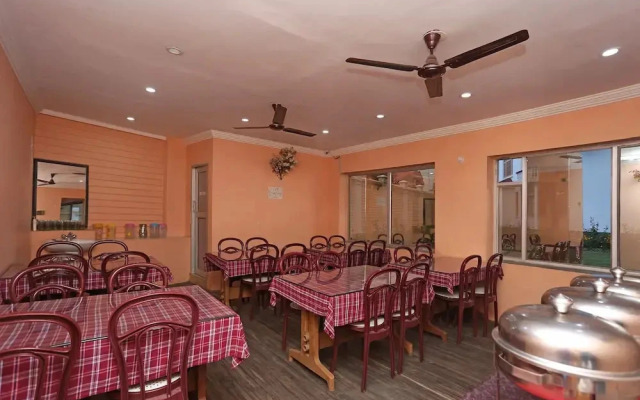 Al Azra Hotel by OYO Rooms