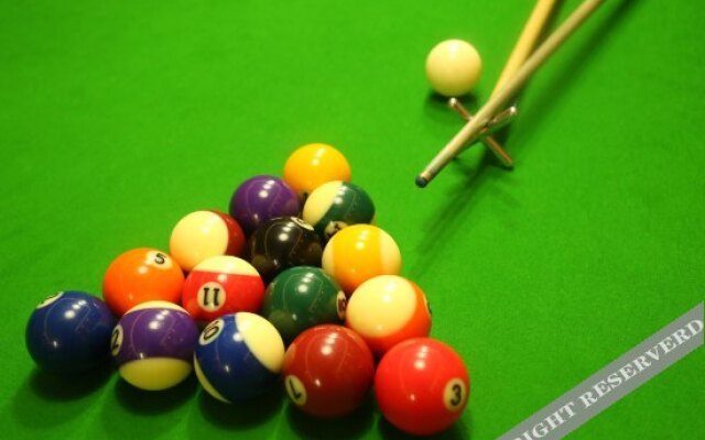 Wharfe Hotel