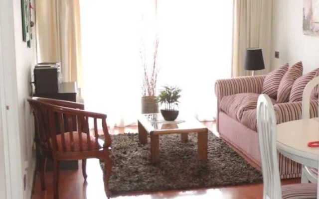 At Home Roger de Flor