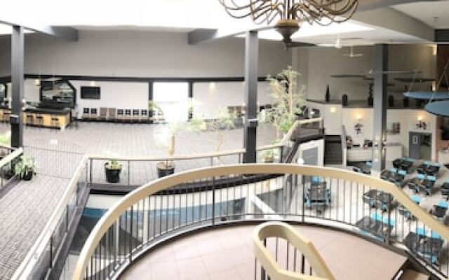 Best Western Plus Laval Montreal & Conference Centre