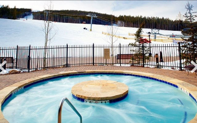 Crystal Peak Lodge