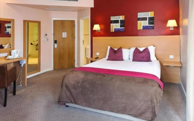 Luton Hotel