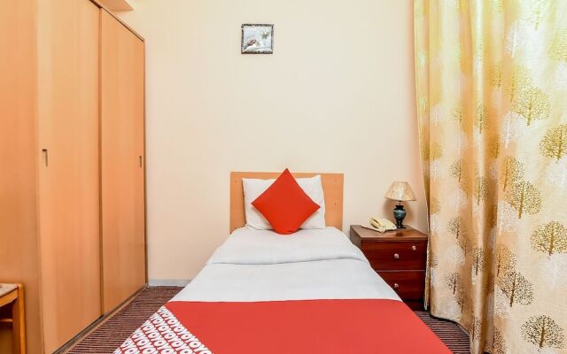 OYO 182 Zariana Hotel